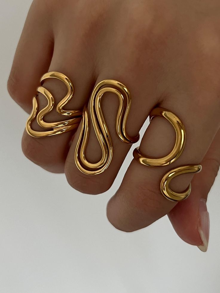 CHUNKY GOLD RING